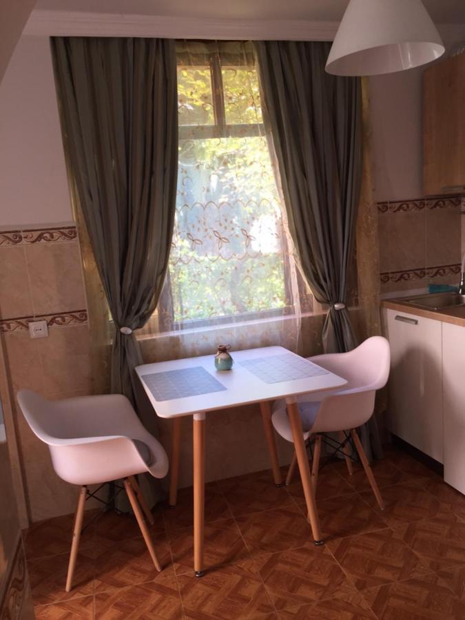 Tamro Light House Apartment บาทูมิ ภายนอก รูปภาพ